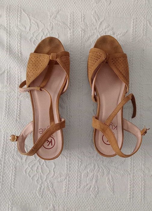 5 pares de Sandálias