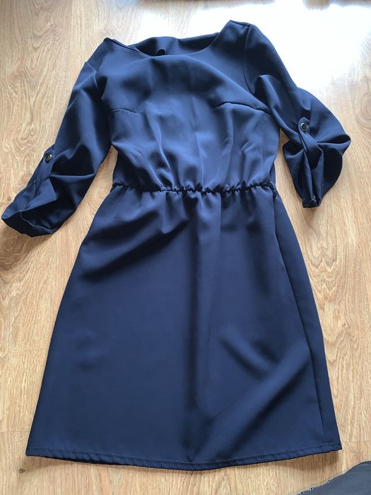 Sukienka elegancka granatowa S