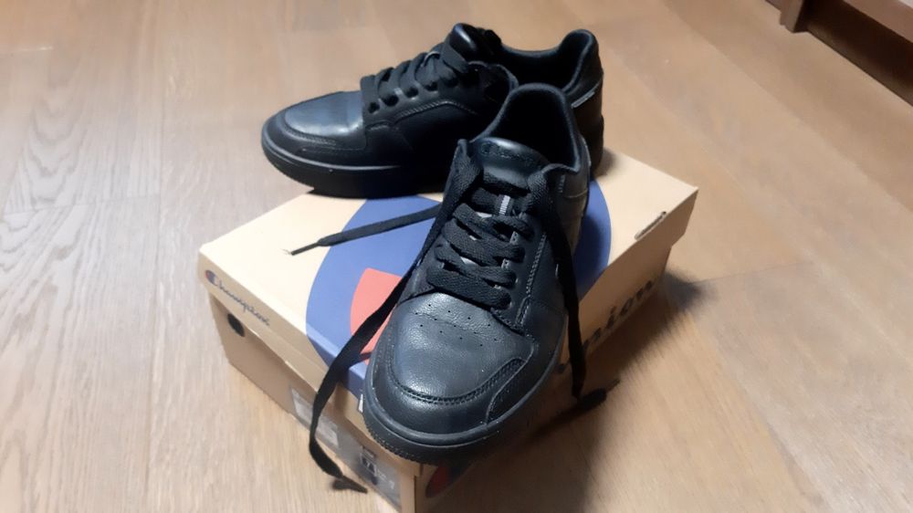 Adidasy Champion 40