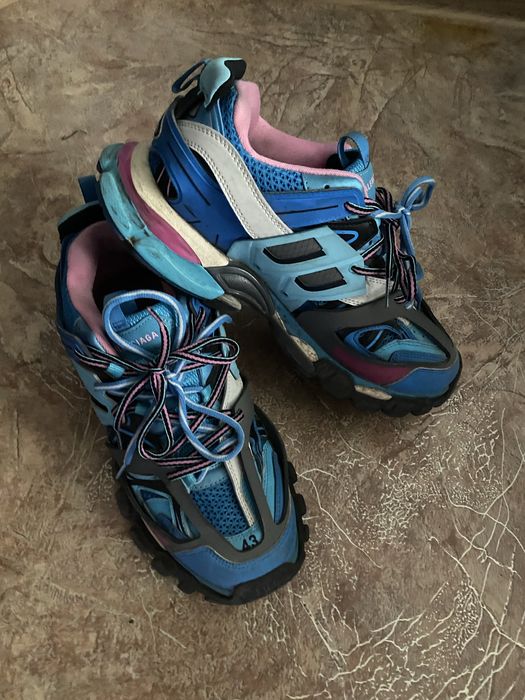 Balenciaga track 1 Mr.Beast