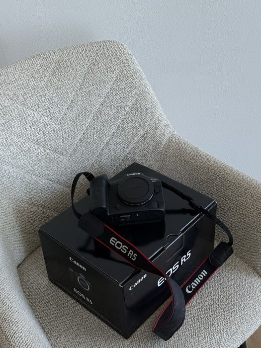Фотокамера Canon EOS R5