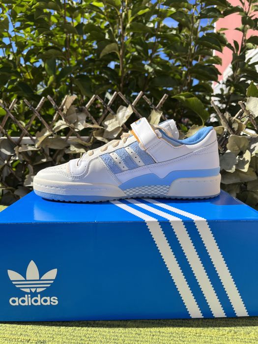 Adidas  forum unc