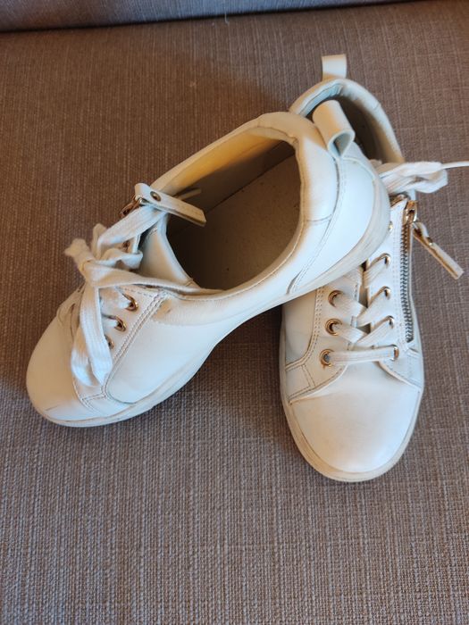 Białe buty rozmiar 37