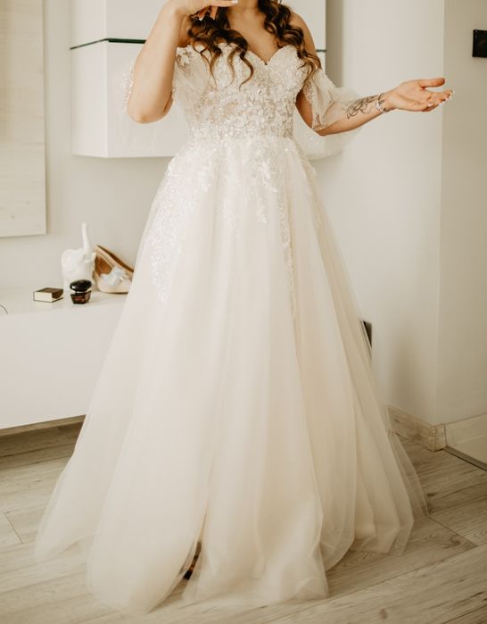 Suknia ślubna z gorsetem