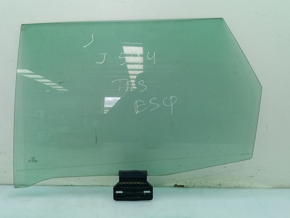Vidro porta trás esquerdo AUDI A4 Avant (8E5, B6)