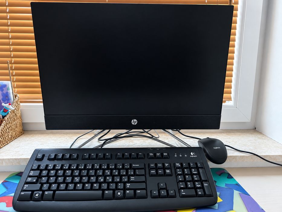 Komputer HP All in One 24-f0xx 8 GB RAM DDR4  238 GB SSD