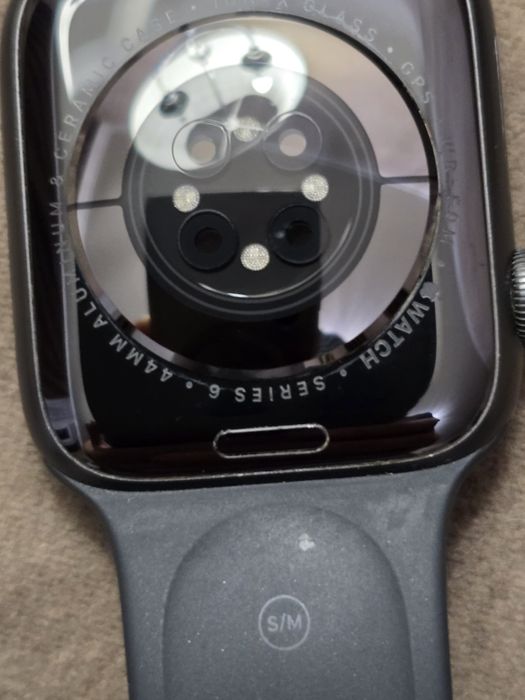 Айфон 11.IPhone 11. 128gb + Apple Wath Series 6. 44мм.+ подарок!