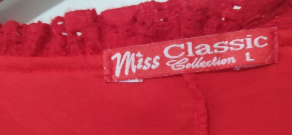 Koronkowa sukienka Miss Classic L