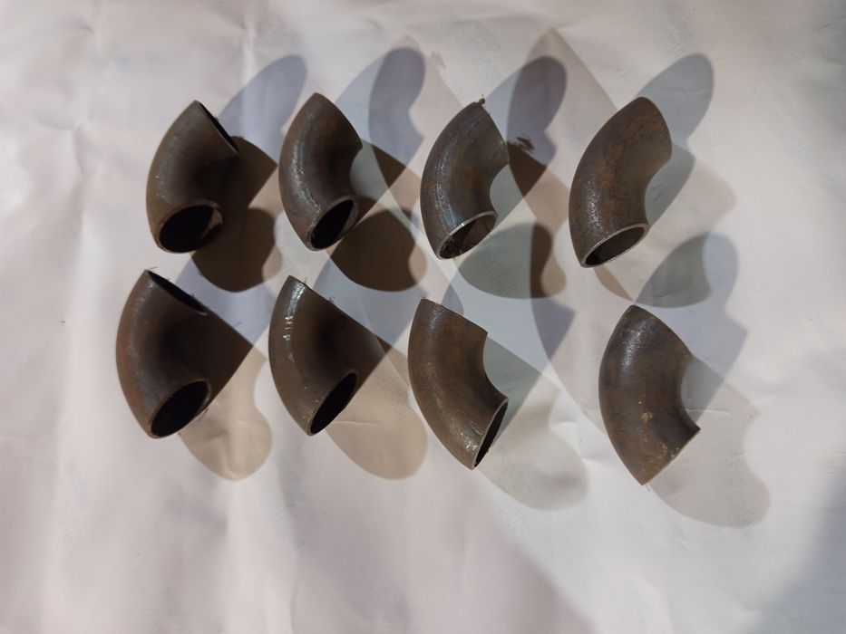 Продам 8 металевих колін 90°