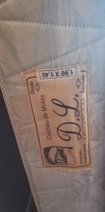 Cama madeira maciça