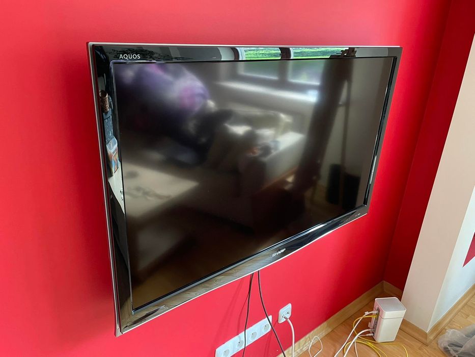 Telewizor SHARP AQUOS LC—46 cali