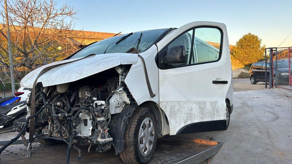 Farolim Traseiro Esquerdo Renault Trafic Iii Furgón