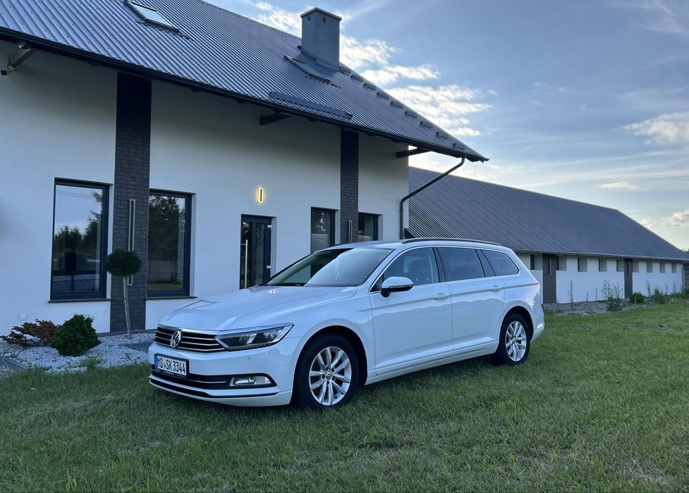 Volkswagen Passat B8 2.0 tdi 150 km dsg automat masaże ledy chrom ergo comfort keyless czujniki parkowania książki serwisowe niski przebieg zadbany