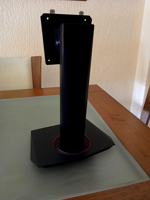 Suporte gaming ASUS VG258QR.