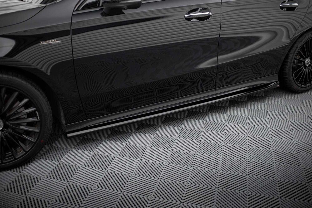 Saia lateral Maxton Design | Mercedes-AMG A35 W177 Facelift