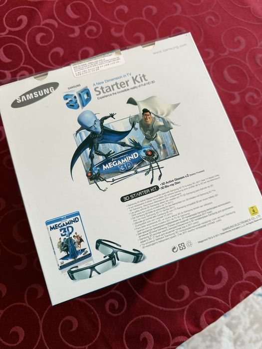 Óculos 3D + Blu-ray Megamind