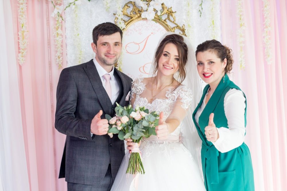 Ведуча тамада на весілля + DJ, день народження, ювілей, хрестини,