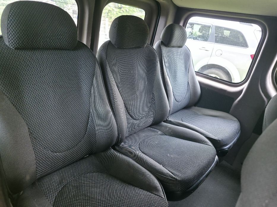 Продати авто Opel Vivaro