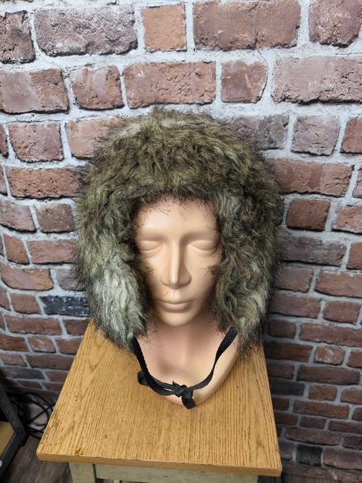 H&m futrzana czapka uszatka z wiązaniem M 56