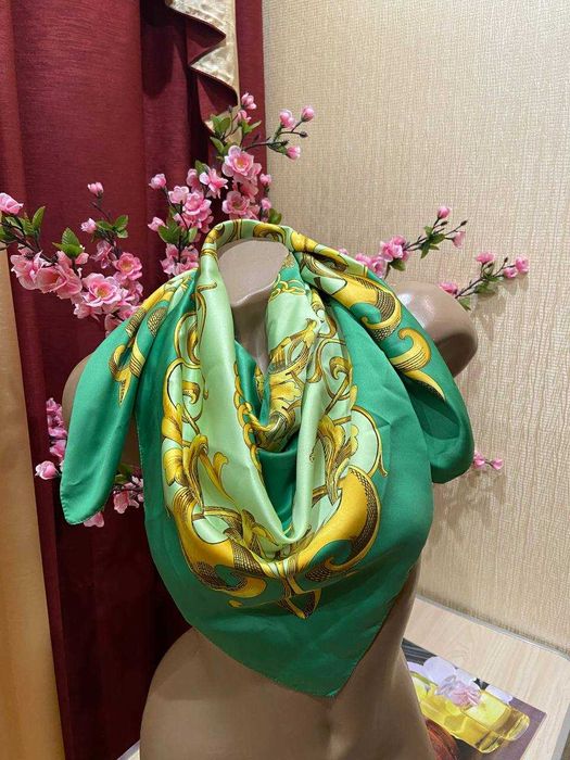 Хустка італія
H&M