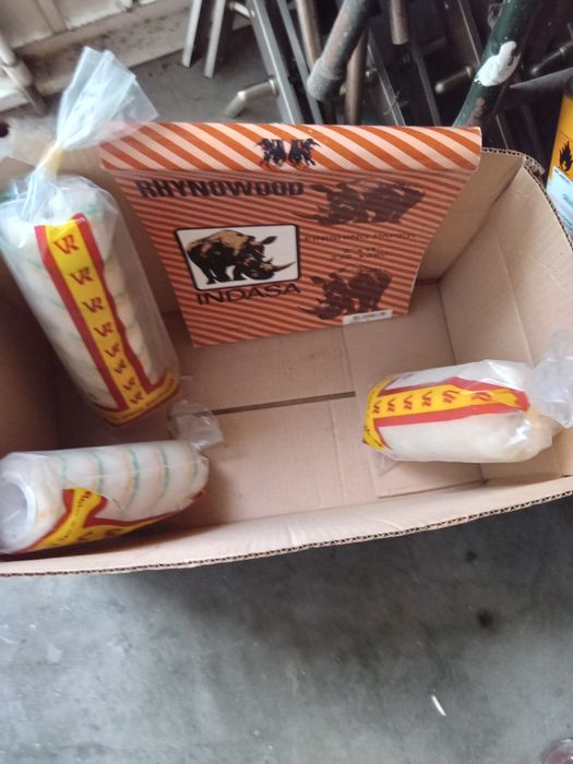 Litopone, Cre, lixas, rolos. Etc.