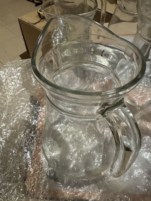 Jaras em vidro para sumos/vinho/sangria