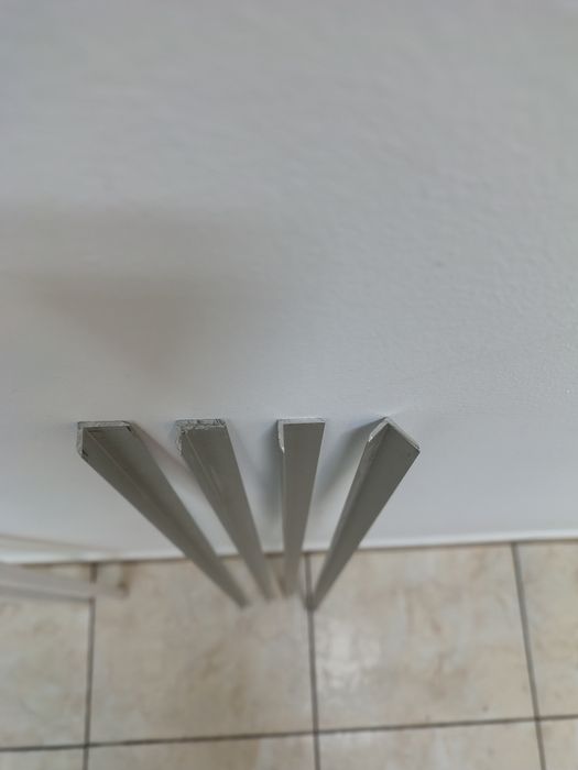 listwy kątowe metalowe