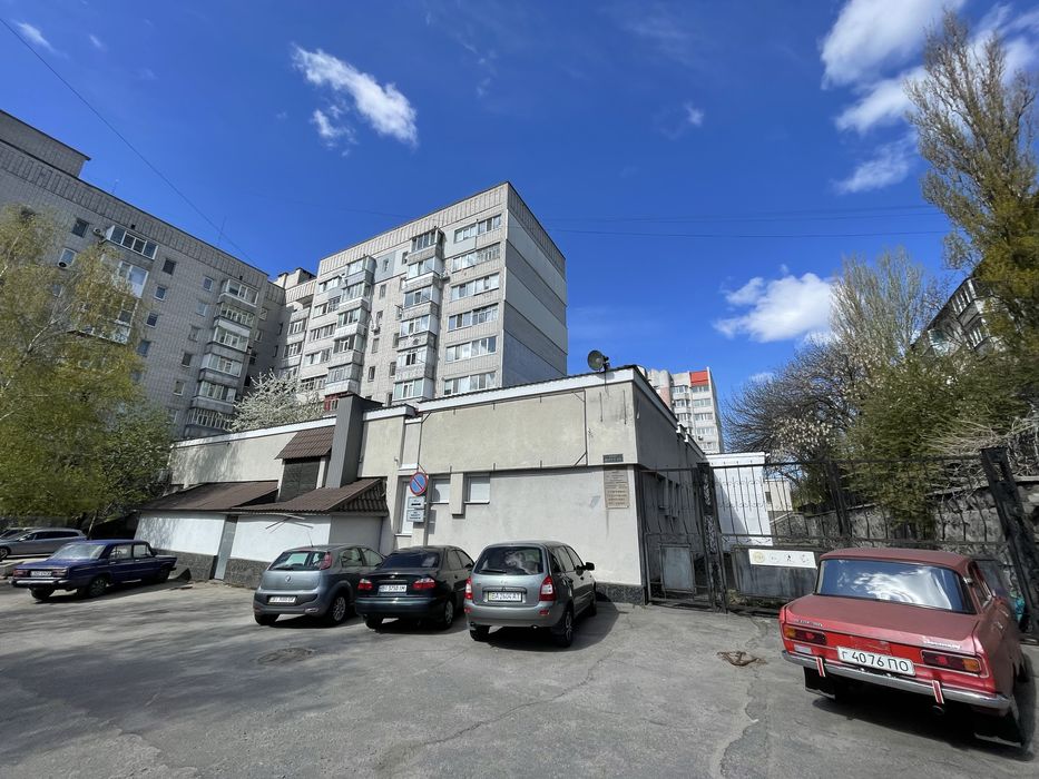 Комерційне приміщення 1593кв.м Водоканал