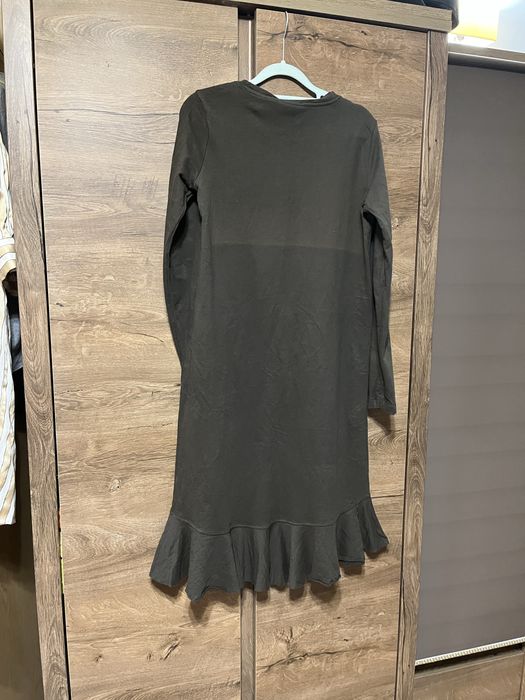 Sukienka falbanka Zara