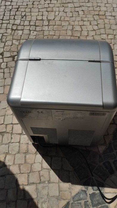 Máquina de Fazer Gelo Bartscher Compact Ice