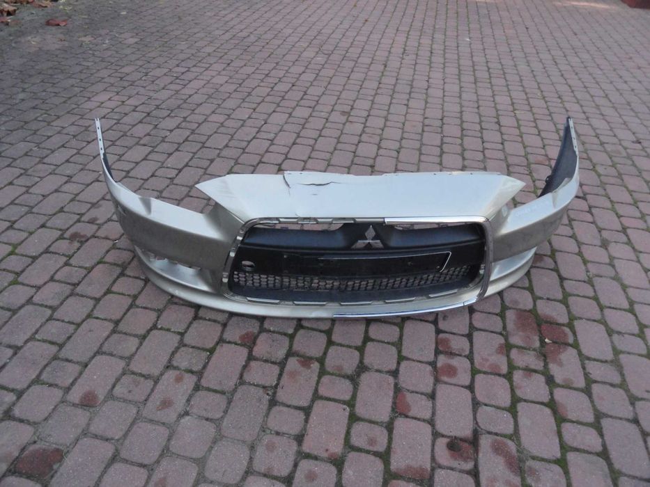 Mitsubishi Lancer Hatchback Zderzak przód 07-16