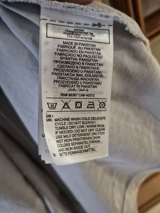 T-shirt Adidas Shinjuku Tamanho L