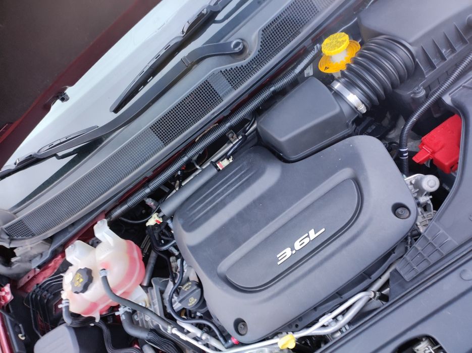 Chrysler Pacifica 3.6 benzyna, niski przebieg jak nowa