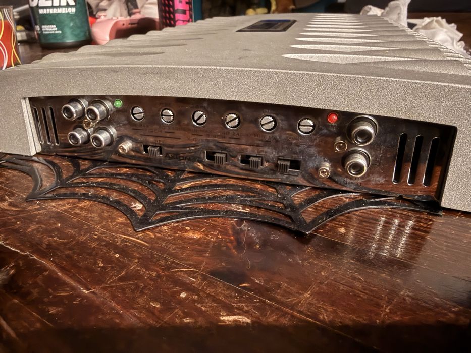 Wzmacniacz axton c609 5 kanalow