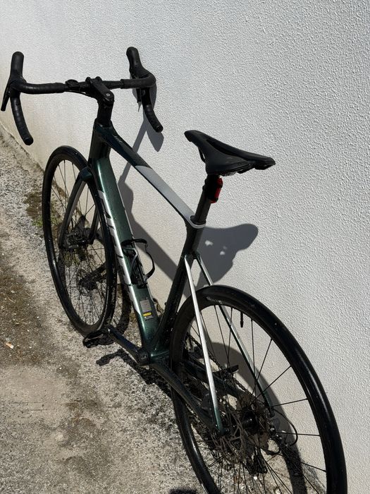 GIANT Advanced Defy 3 Carbono 2025 (BEM NEGOCIAVEL)