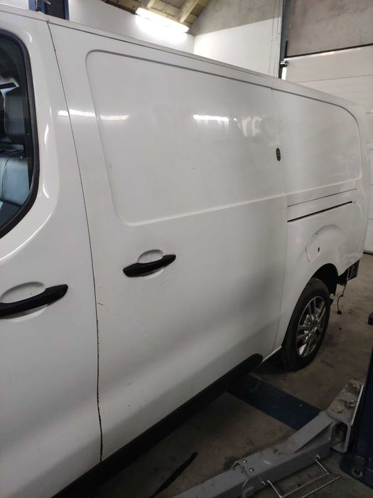 Drzwi  Przesuwne Boczne Lewe  Vivaro C Jumpy III Expert 3 Proace II