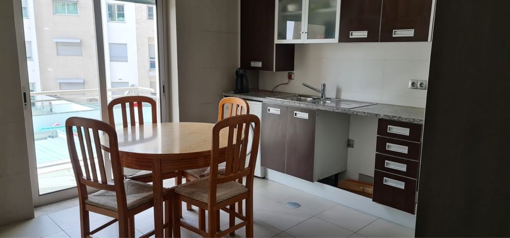 Arrenda-se quarto no centrode Viseu