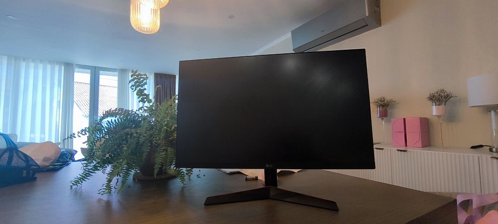 Monitor Gaming LG UltraGear  24” IPS, Full HD, 144 Hz