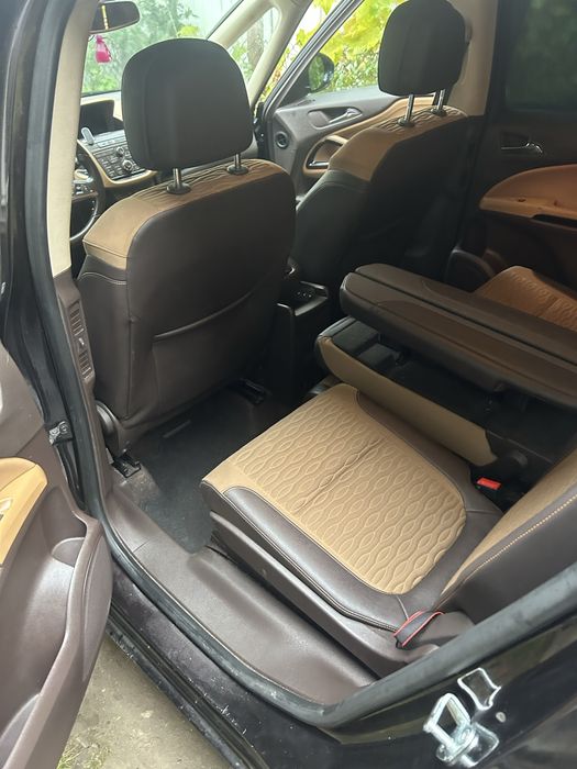 Opel Zafira Tourer