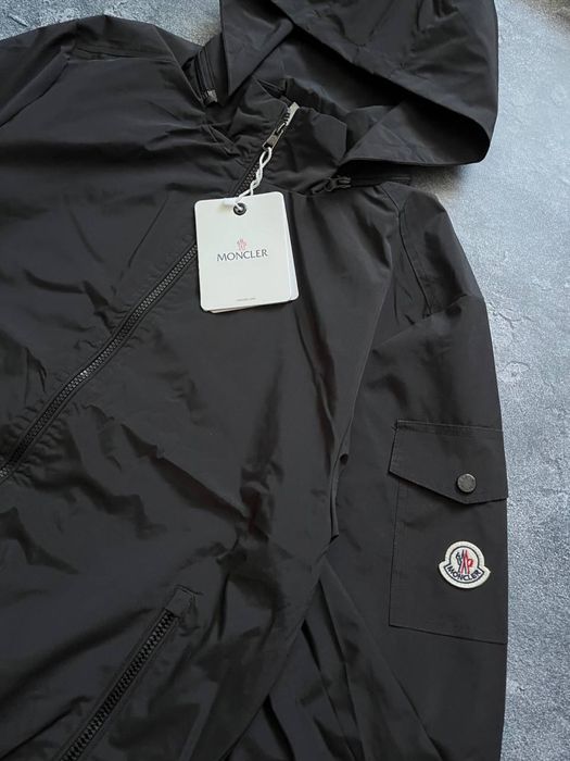 Ветровка Moncler