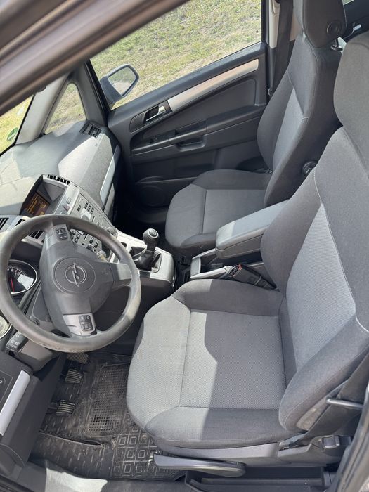 Продам Opel Zafira