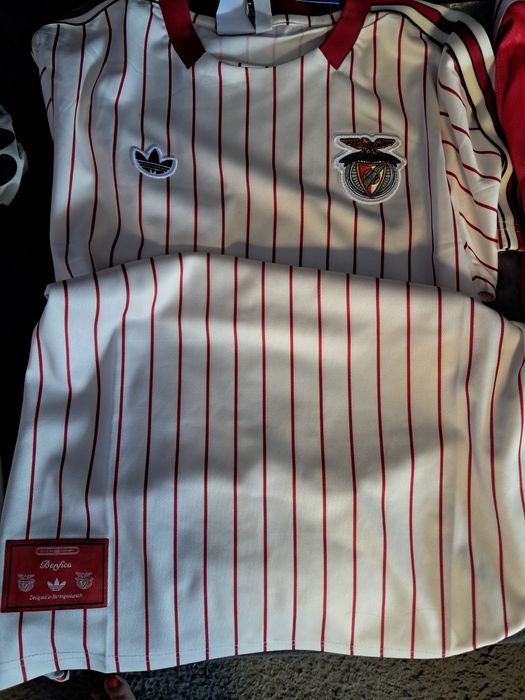 Vários clubes  t shit originais  tem retrô  ,vários tamanhos.