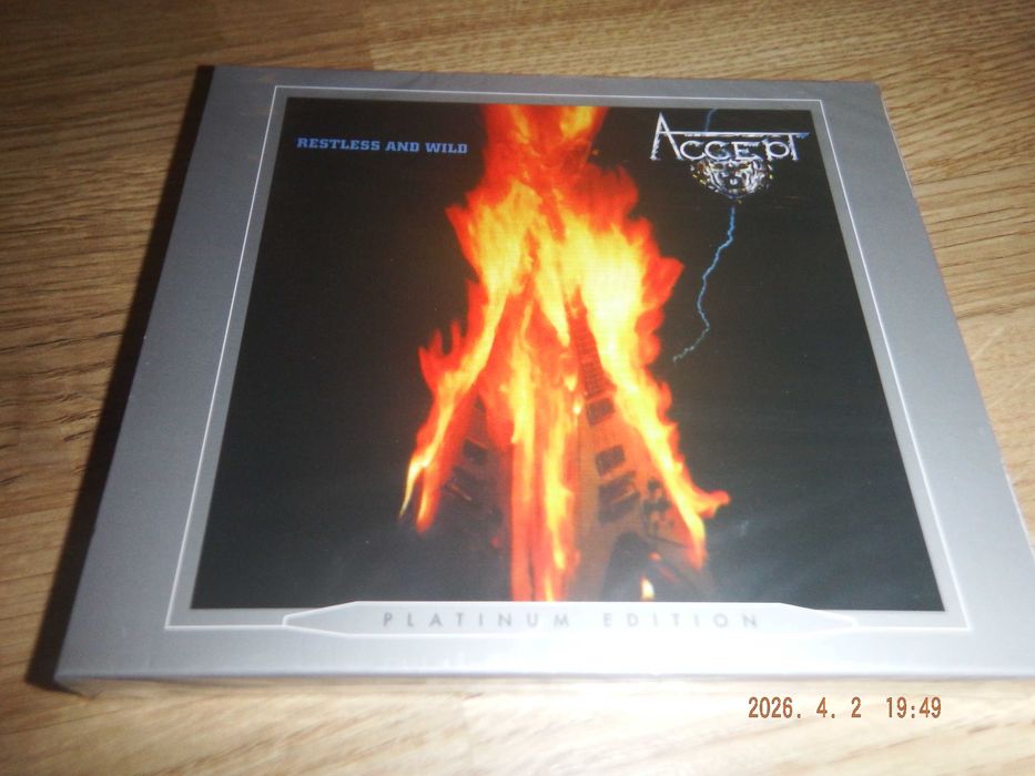 ACCEPT - Restless and wild  LTD