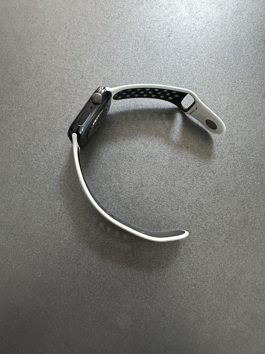 Apple Watch S 7 45 mm Nike
