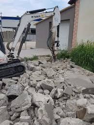 Демонтаж снос зданій Демонтажні роботи в квартірі та дома під ремонт