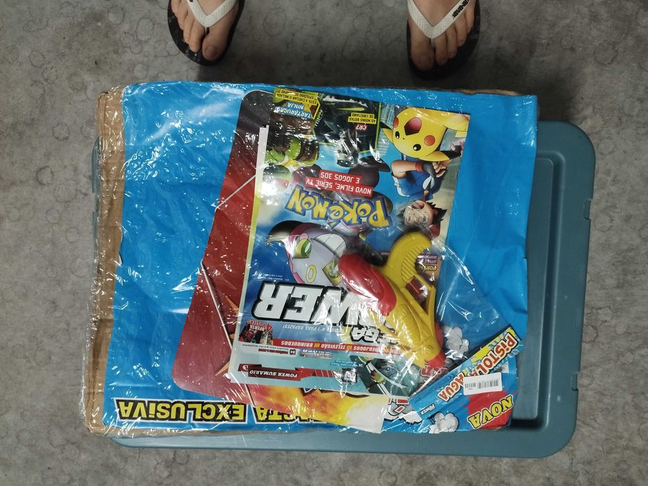 Pack de revistas seladas Mega Power com brinde + capa pokémon