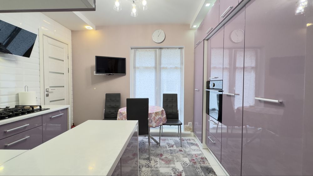 Продаж будинку у м Івано-Франківськ. Район Каскад