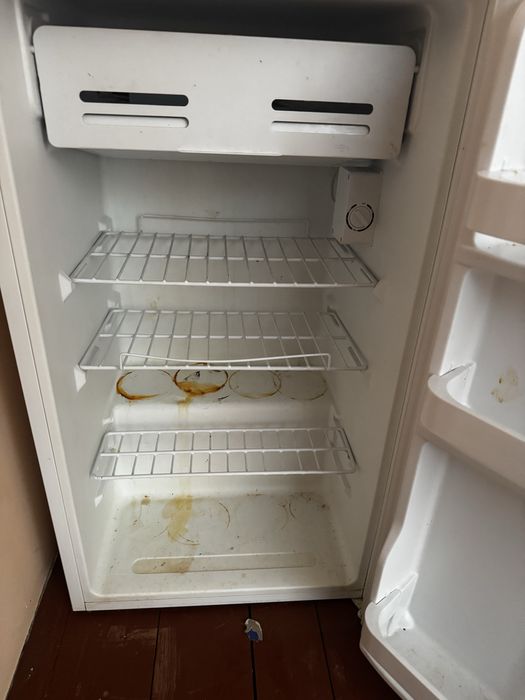 Холодильник Elenberg mr 83-0