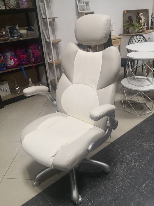 Fotel biurowy gamingowy ekoskóra obrotowy regulowany na prezent