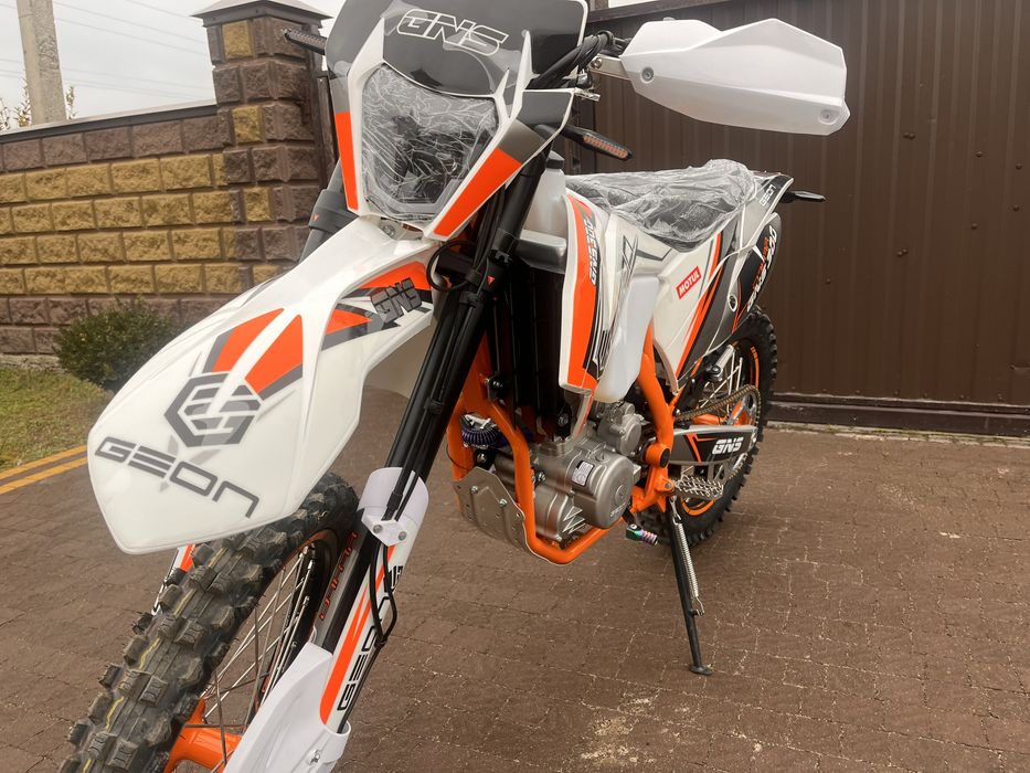 В наявності.‼️2025GEON DAKAR GNХ300 (4V)